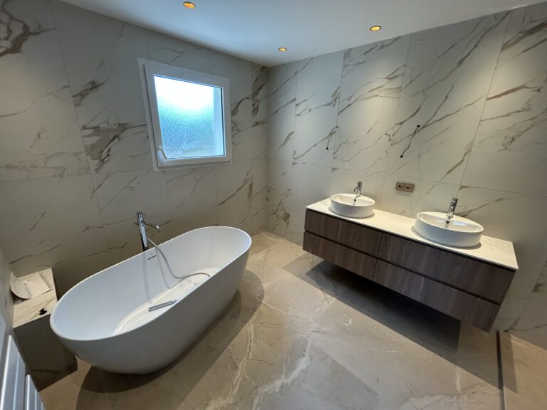 une rénovation de salle de bain en plomberie